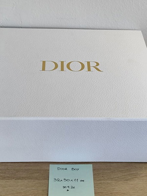 Dior άδειο κουτί συσκευασίας 32 x 30 x 11 εκ.