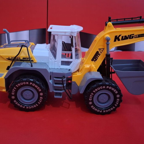 Tractor 35cm like new