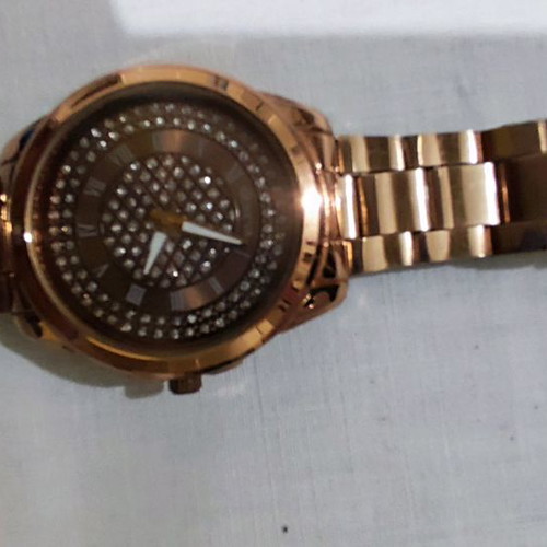 Wristwatch rose gold used with bracelet and rhinestones