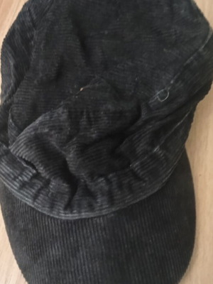 Black corduroy hat like new, size 56