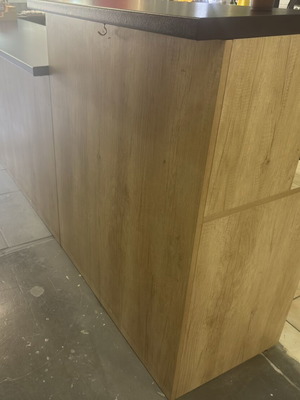 Handmade professional workbenches used with large storage space