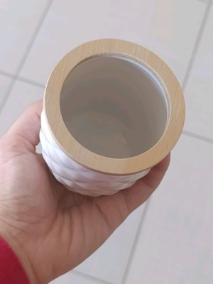 Toothbrush holder like new