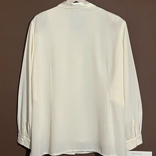 Muslin shirt and short-sleeve shirt set size Xlarge, very good condition, creamy white