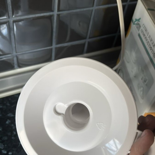 Electric juicer 500 ml, 230V 20W, unused