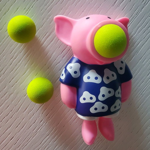 Pig Toy That Shoots Balls like new