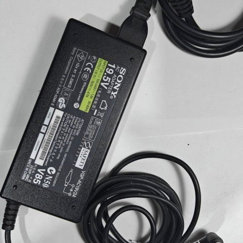 Sony Laptop Charger VGP-AC19V24 used, 19.5V 4.7A