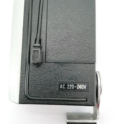 King SP700 camera flash used