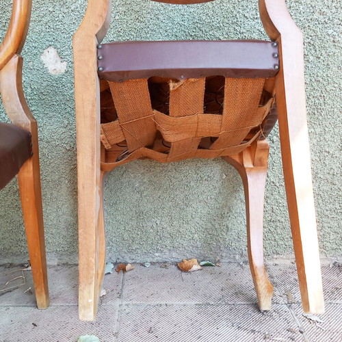 Antique dining table with 6 used Queen Anne style chairs