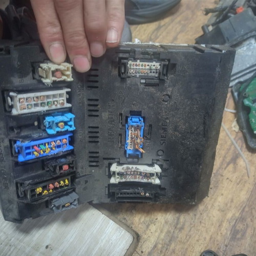 BSI module for Renault Megane Scenic used, 7703297183H, S103600300K