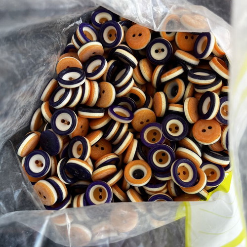Vintage buttons 13.5 mm purple yellow white, pack of 15
