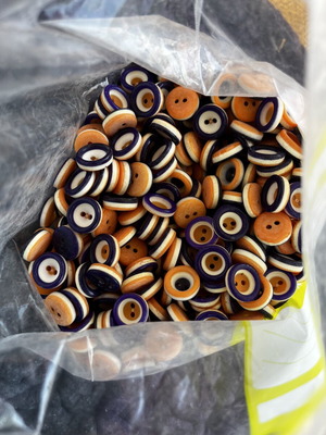 Vintage buttons 13.5 mm purple yellow white, pack of 15