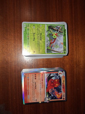Κάρτες Pokemon πακέτο με 50 reverse holo και 50 holo, σαν καινούργιο