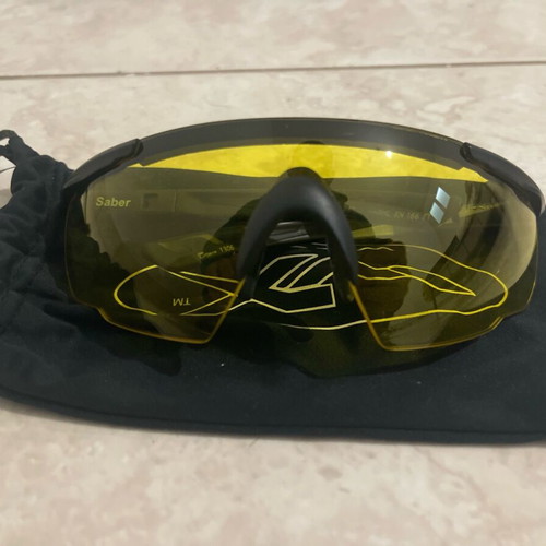 Wiley X Saber frame with yellow lens like new