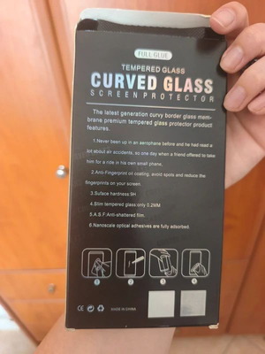 Samsung S10 Screen Protector Glass new, pack of 2 with free case