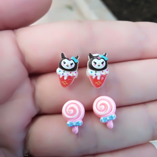 Earrings 2 pairs hypoallergenic with lollipop and Kuromi