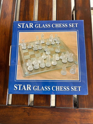 Σετ σκακιέρας γυάλινο Star Glass chess set καινούργιο