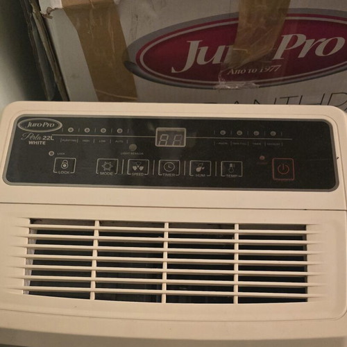Juro Pro Perla 22L Dehumidifier like new