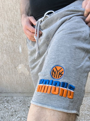 Adidas New York Knicks shorts size L like new, grey