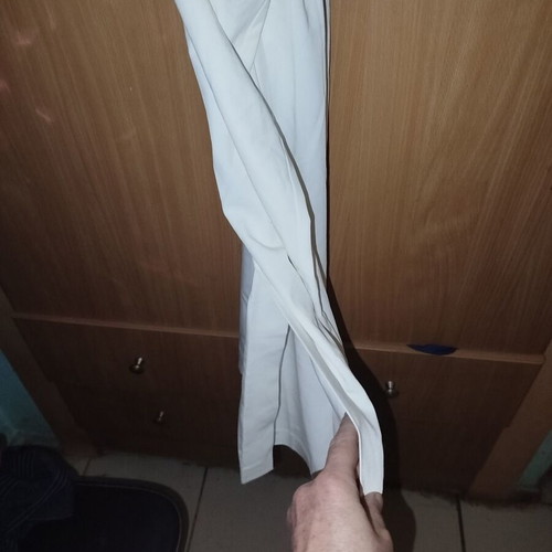 Italian white pants M new with small tears