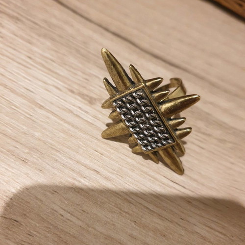 Statement ring used, rock punk style, adjustable size