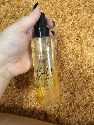 Body mist used with shimmer