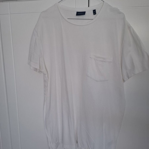 Gant men's T-shirt XL white with pocket like new