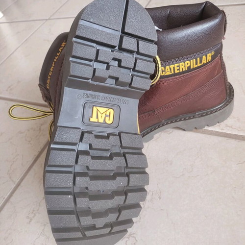 Caterpillar leather boots new, size 37