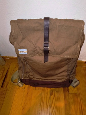 Toms backpack like new, khaki brown