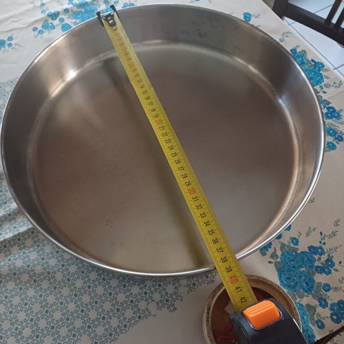 Stainless Steel Round Baking Tray 18/10 Large, like new, 39 cm diameter