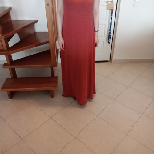 Long flowy dress in brick color like new