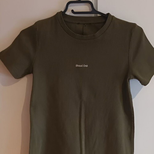 T-shirt ribbed with embroidered phrase used, Bershka green