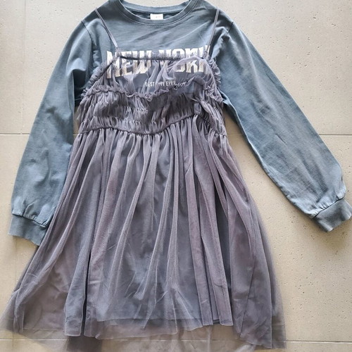 Zara girl sweatshirt dress with ruffles 13-14 years like new, gray