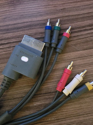 Microsoft Xbox 360 Original Component cable used