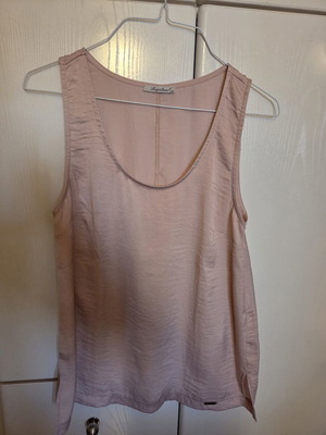 Sleeveless satin pink top Regalinas used, small-medium