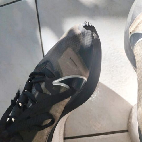 Nike Zoom Gravity athletic shoes used, size 39, black and gray