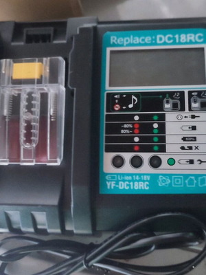 Makita DC18RC-LCD 3A Battery Charger new with display