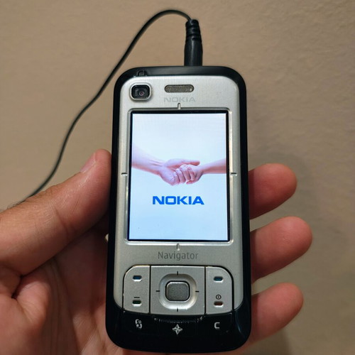 Nokia 6110 Navigator used, works without charger