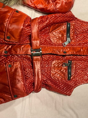 Rossodisera sleeveless vest like new with genuine fur hood, red