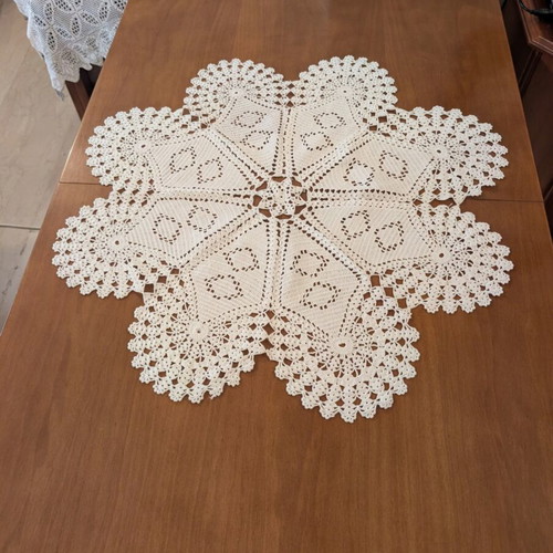 Octagonal Crochet Doily like new, 50 cm diameter