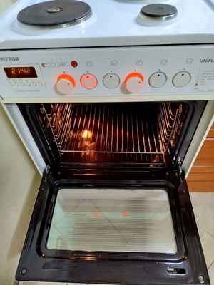 Pitsos Uniflam Pop electric stove used in good condition