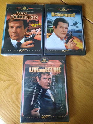 17 DVD JAMES BOND