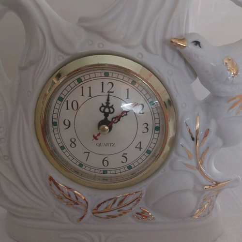 Porcelain table clock with birds and gold leaf new