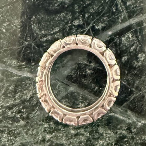 Silver ring with zirconia