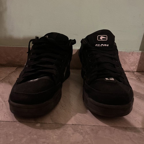 Globe sneakers size 40 used, black and white