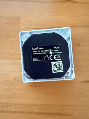 LogiLink Πρίζα με 2 θύρες USB και κλείστρο ασφαλείας καινούργια