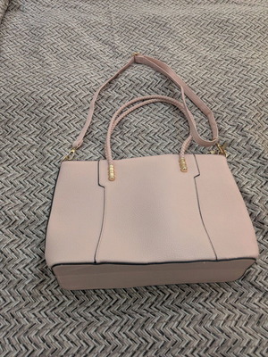 Pink shoulder bag like new
