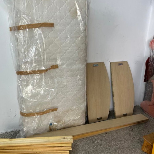 Single bed 198x98 cm with used mattress