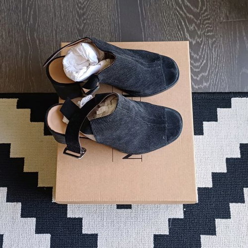 Castori sandals like new, black, size 39