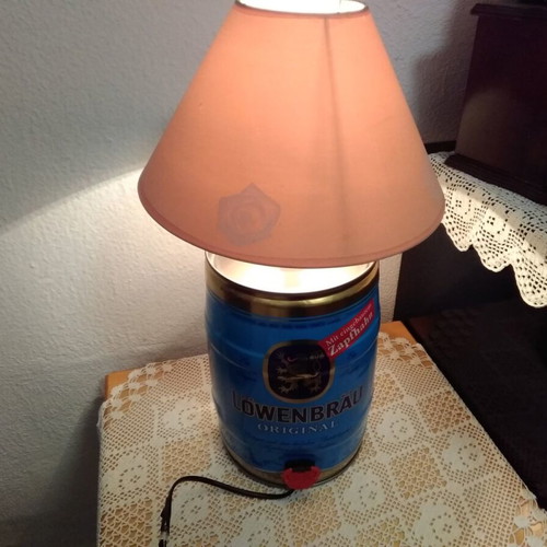 Desk lamp refurbished from 5-liter beer keg
