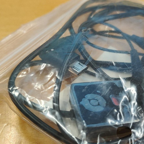 Motorola V8 S280 Stereo Handsfree with microUSB plug new